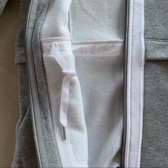 Lululemon Jacket - Picture 7 of 8